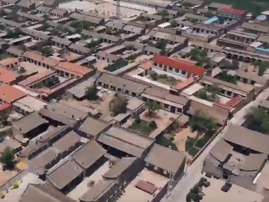 【走进乡村看振兴 巩固成果见成效】临县孙家沟村：这里有个窑洞庄园艺术馆