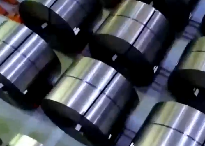 【贯彻全会精神一线见闻·转型发展话亮点】“刚柔并济”炼就“钢铁明珠”（下）