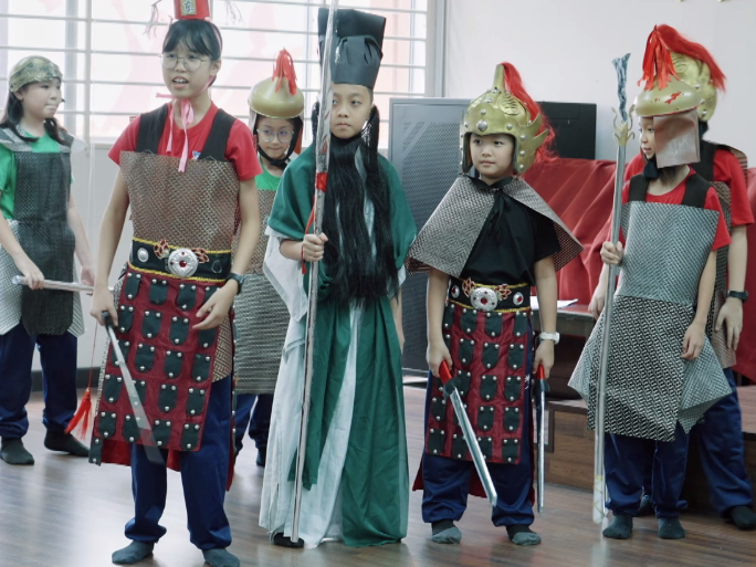 谁家小学这么会玩？马来西亚“萌娃版”关公剧杀疯了