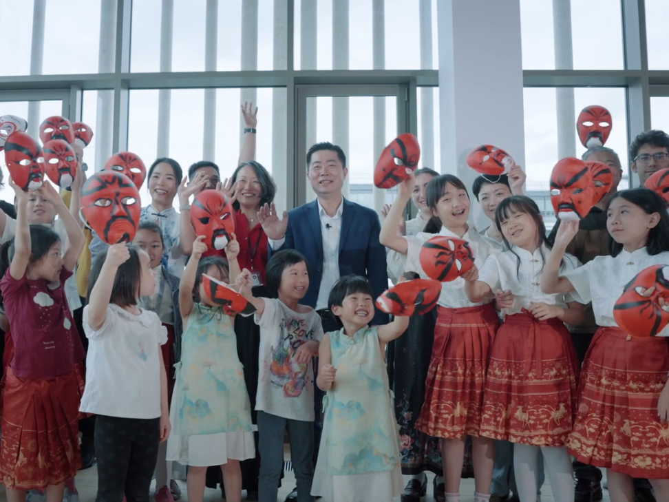 让忠义仁勇的人先享受世界！