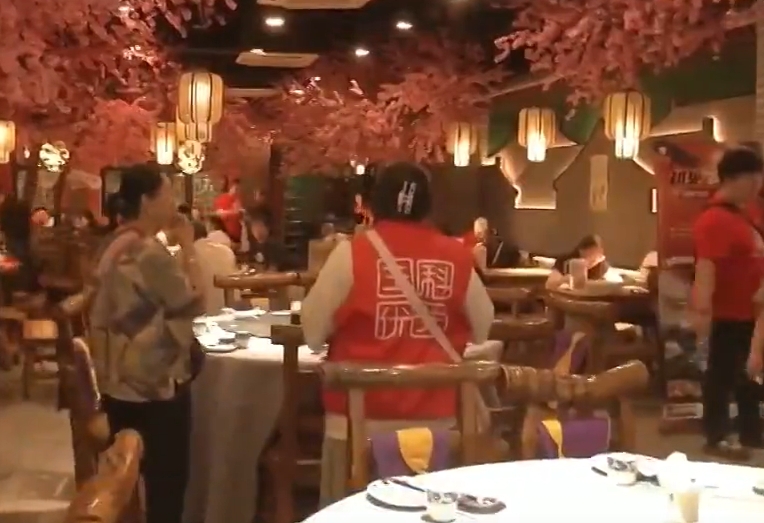 【厉行节约 反对浪费·太原】按需点餐成新“食”尚