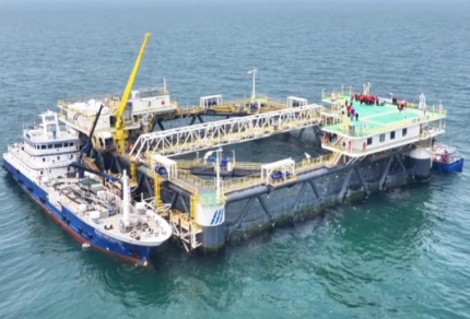 “十五五”开好局 起好步丨三文鱼也要“搬家” 陆海接力养殖助力“蓝色粮仓”