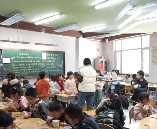 “名校内推”等骗局盯上家长钱包 寒假高发诈骗套路拆解