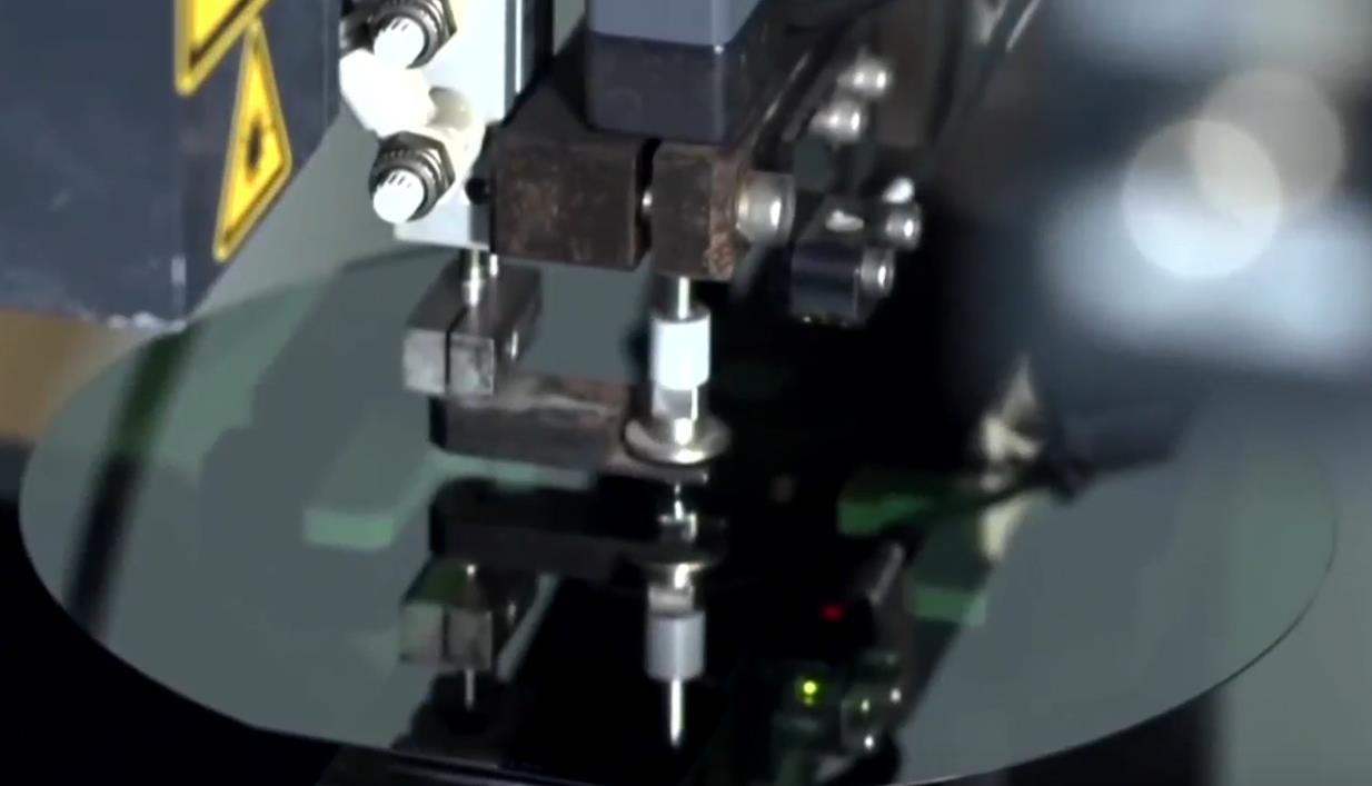 【贯彻全会精神一线见闻】一块晶锭背后的创新密码