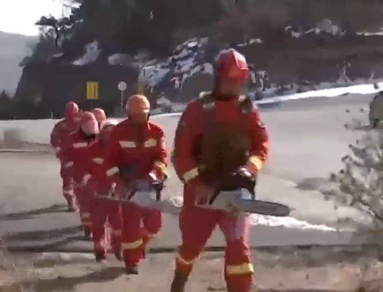 我省各地筑牢春节森林防火安全网