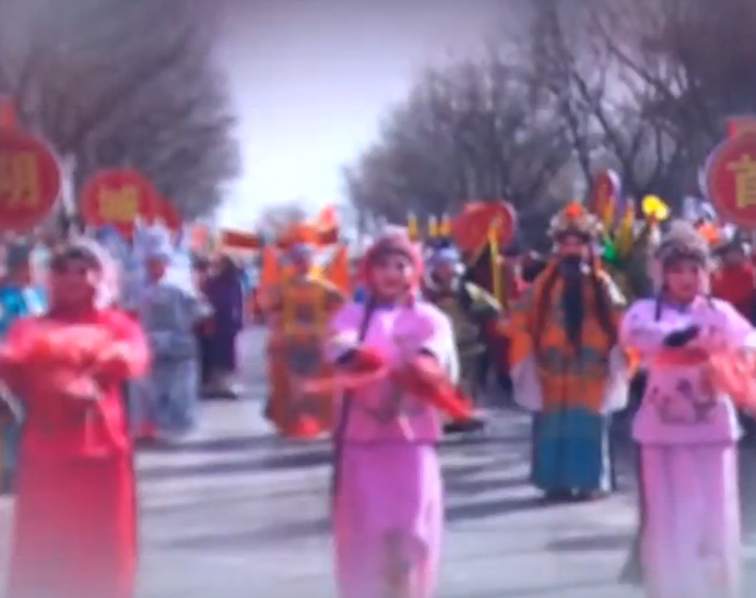 各地社火展演闹新春