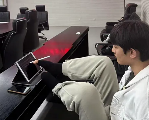 “无臂博士”王海港