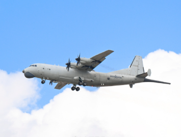 收藏！蓝天白云和战机太适配了