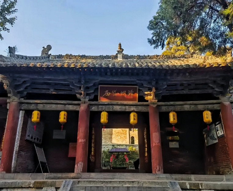 我国现存最早戏台在哪？岱庙舞楼也许会改写答案
