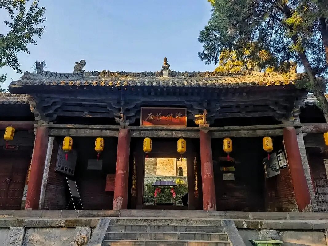 我国现存最早戏台在哪？岱庙舞楼也许会改写答案