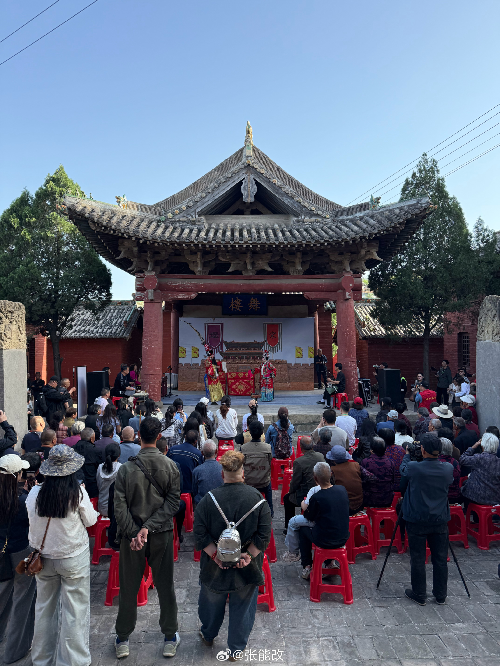 【何以中国·屋檐上的文脉】沁水郭壁崔府君庙元代舞楼 山西现存唯一砖木结构歇山顶戏台
