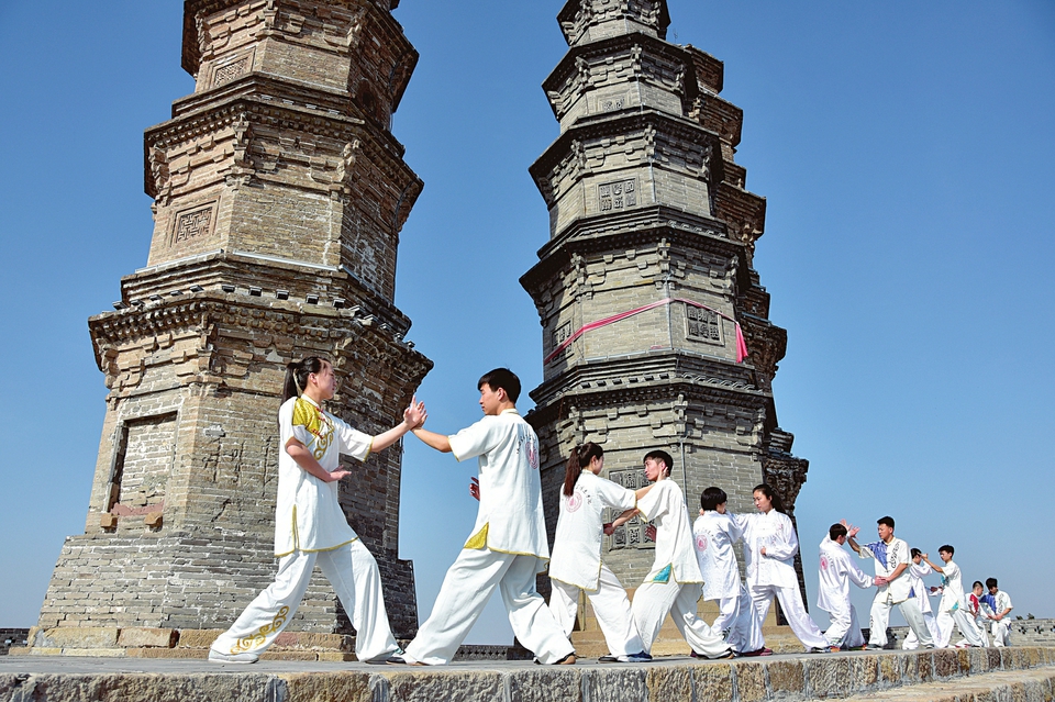 【文化中国行——聚焦山西传统体育文化】太谷形意拳：晋商故里拳风劲 百年传承名远扬