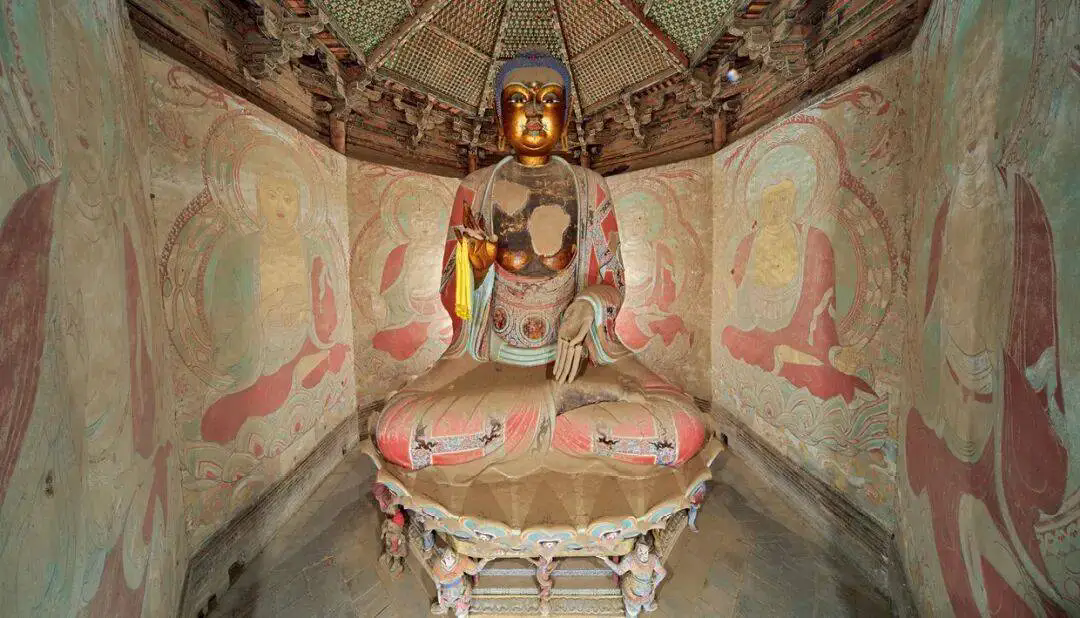 一层：内槽佛殿