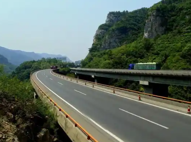 晋焦高速，禁止通行！
