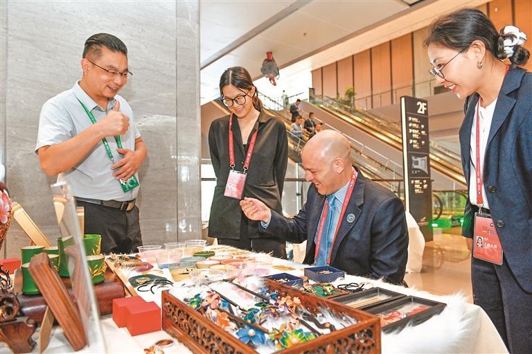 非遗展示展演活动举行 中外嘉宾沉浸式感受三晋文化魅力