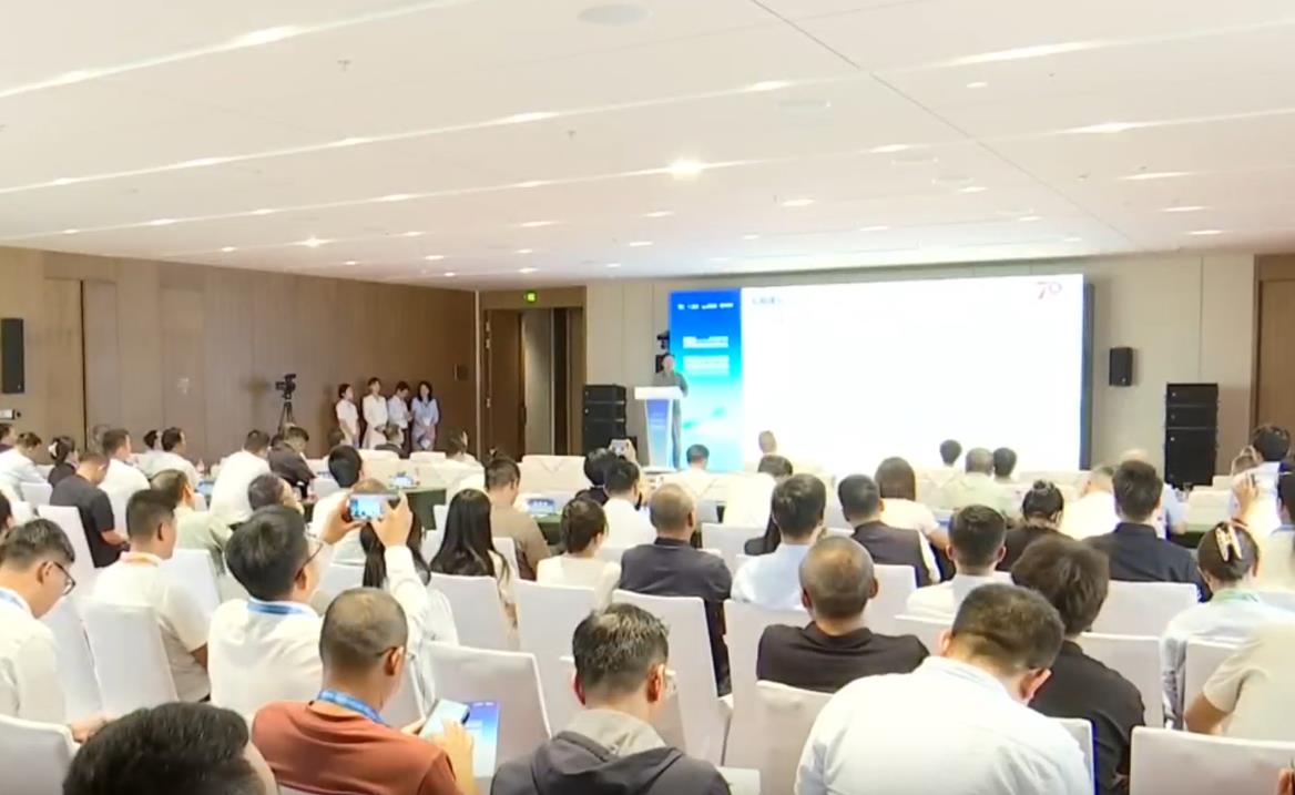推进新能源全场景应用与金属赋能 新能源全场景应用与金属赋能探讨活动举行